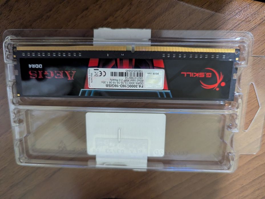 Оперативна пам'ять DDR4 8 gb 3000mhz