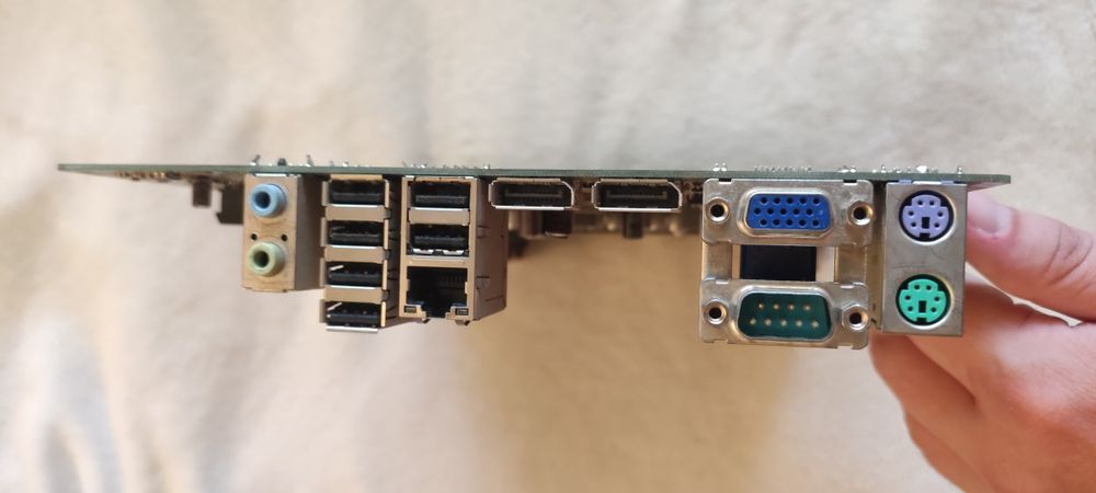 Материнская плата Foxconn 115XDBP DDR3