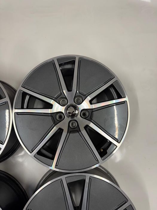 Felgi Aluminiowe oryginał 5x112 7.5J x 17'' ET 38 Ronal SKODA