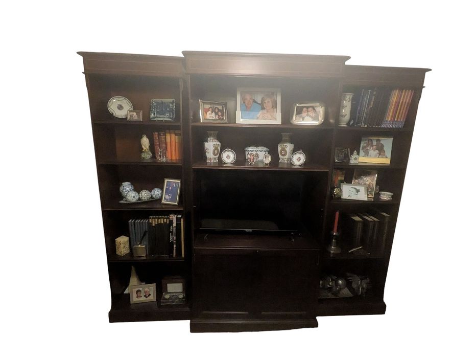 Móvel de sala com estante