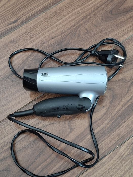 Suszarka turystyczna TCM 800 W