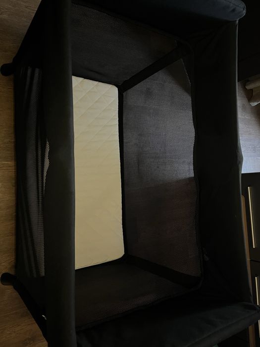 Продам кровать манеж BUGABOO