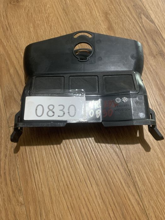 Корпус направлении воздуха (левый) w213 MB