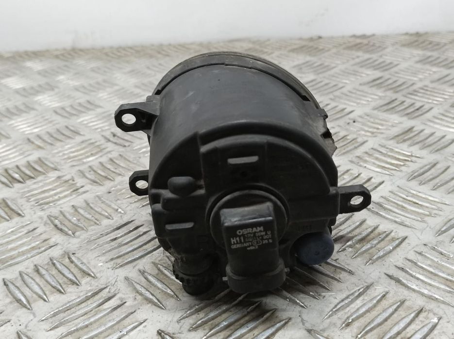 FAROL NEVOEIRO DIREITO TOYOTA AVENSIS SEDAN 2009 -812100D041