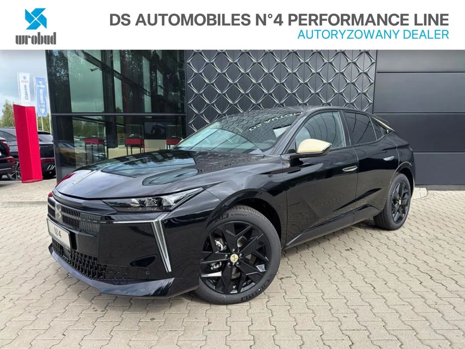 DS Automobiles N°4