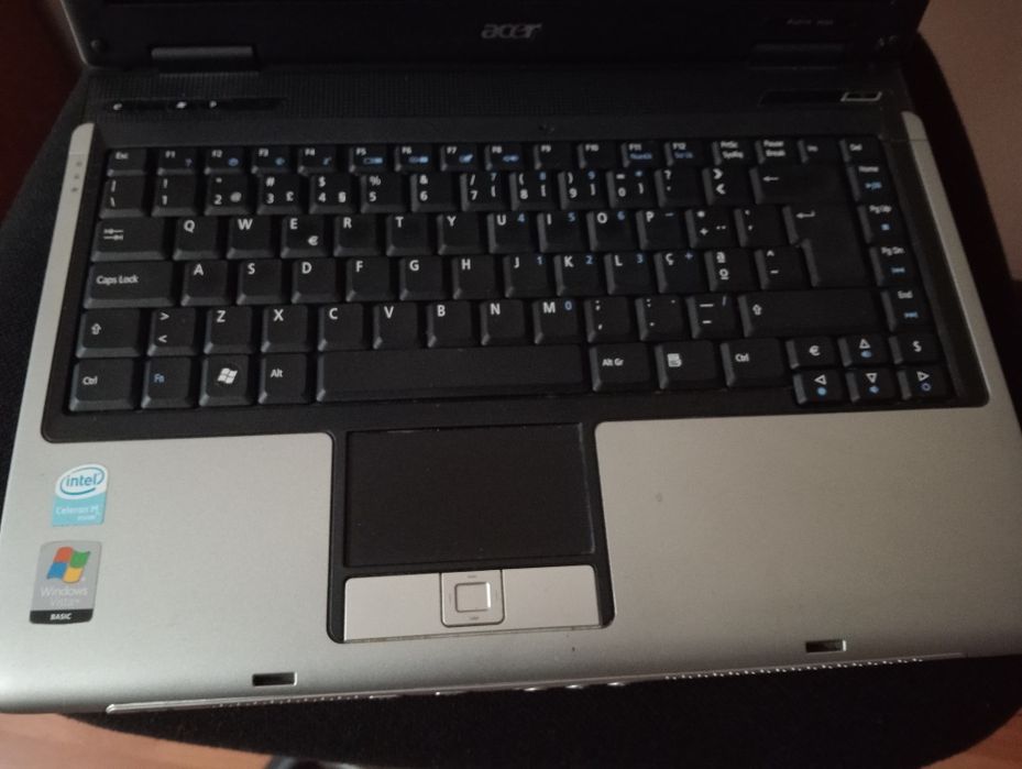Portátil ACER + Acessórios + Mala de Transporte