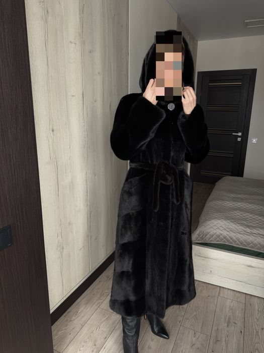 Продам шикарну норкову шубу