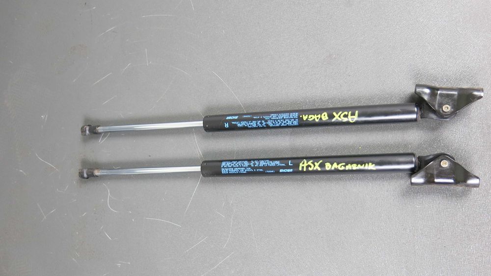 Mitsubishi ASX siłowniki tylnej klapy bagażnika