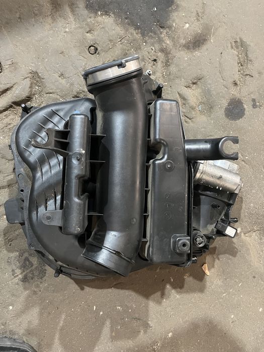 Впускной коллектор впускний колектор 3,2 jeep cherokee kl 2018 2019 2020 2021 2022
