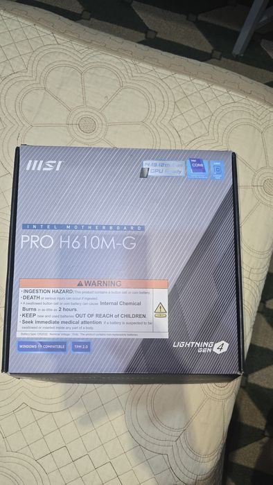 Продам материнську плату нова