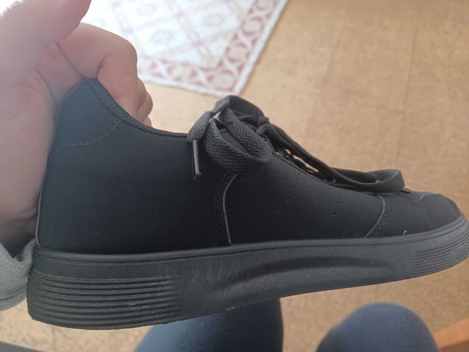 Sapatilhas pretas