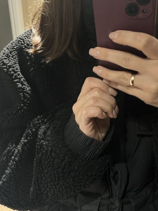 Чорна зимова куртка HM M