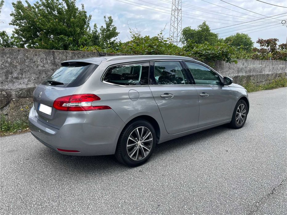 Peugeot 308 SW 1.2i - Distribuição trocada! - Impecável