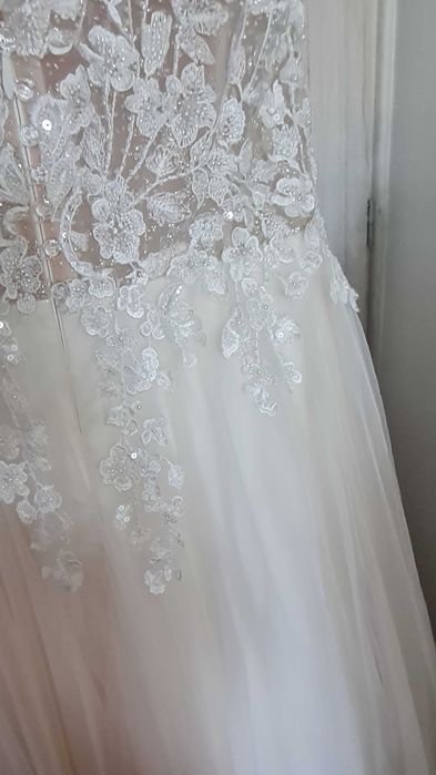 Suknia ślubna (ciążowa)