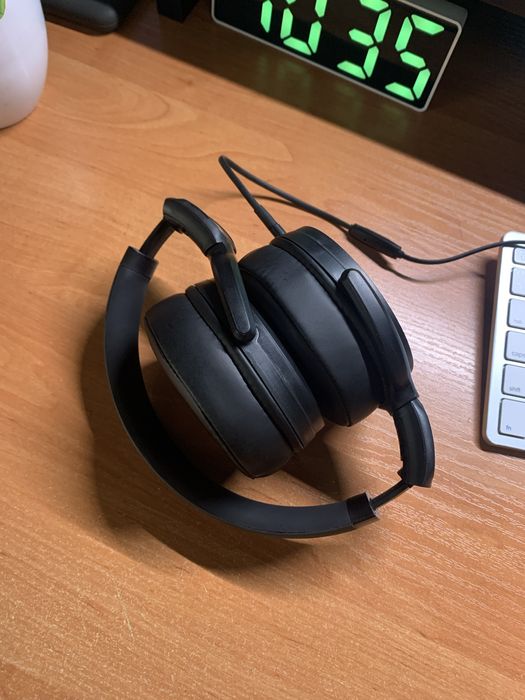 【未使用】 SENNHEISER HD 400S BLACK Sennheiser HD 400S - Headphones - LDLC