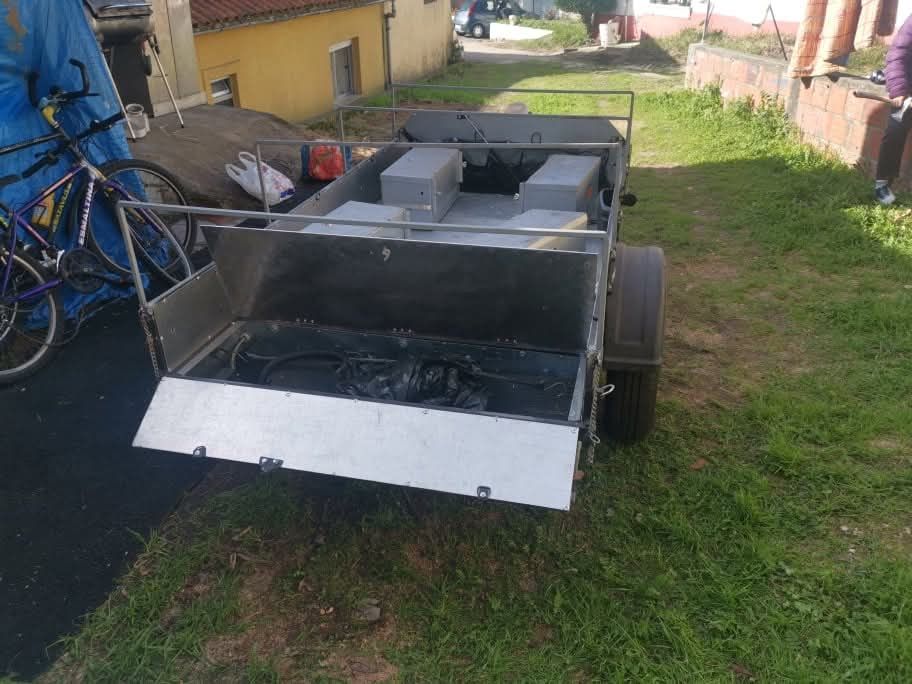 Reboque/Negociável