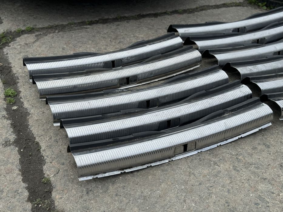 Накладка багажника Passat B6 універсал хром планка багажника пассат Б6