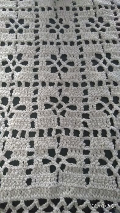 Pano de mesa em crochê