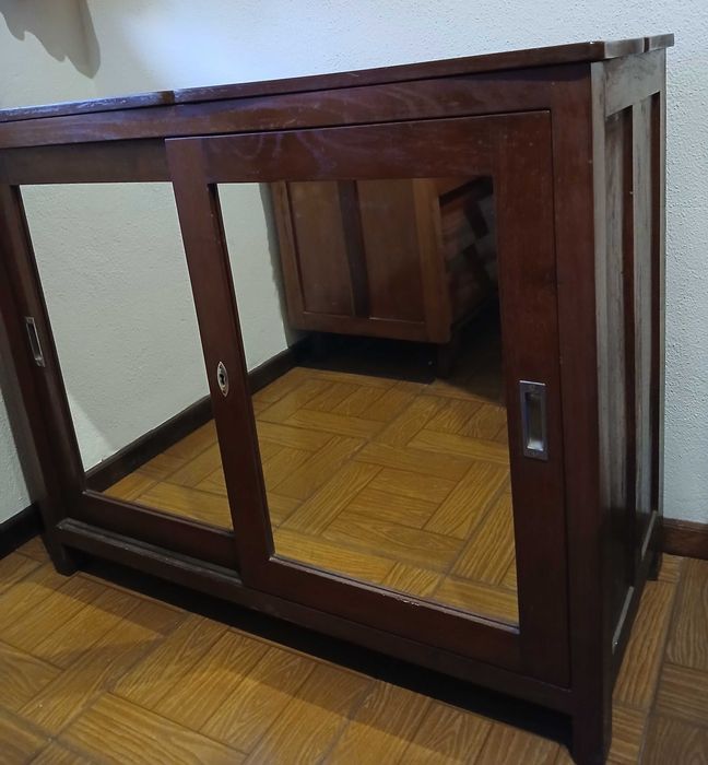 Aparador Movél Antigo