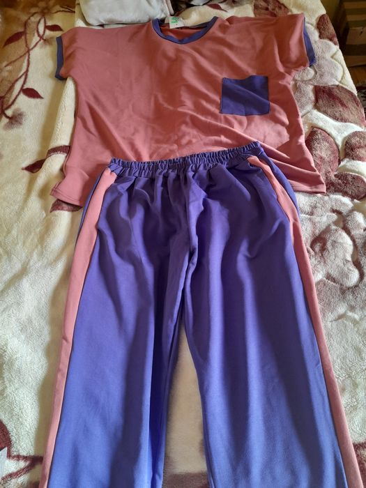 Одежа різна,креми,нове.