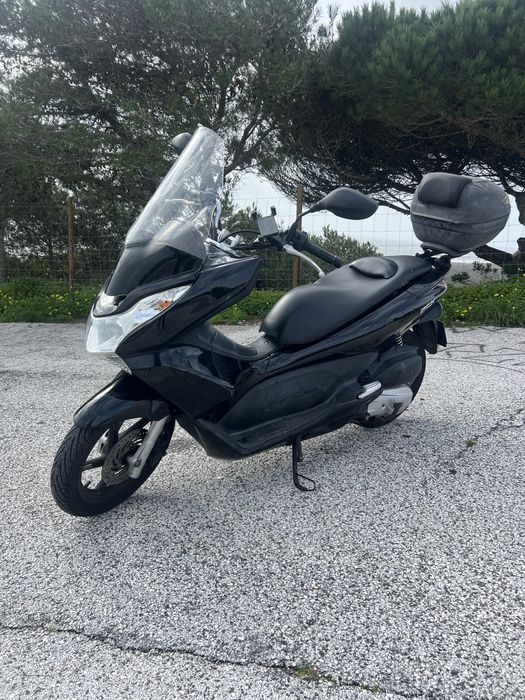 Vendo PCX 125  bem conservada!