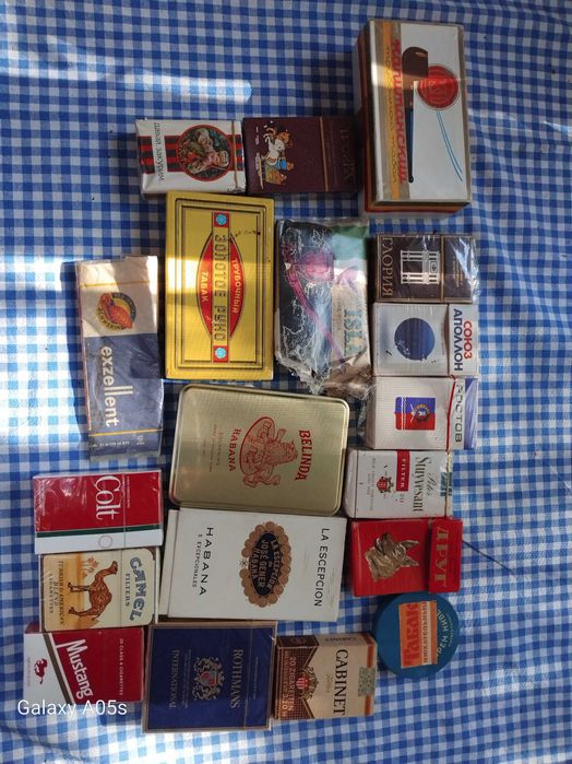 коллекция упаковок.