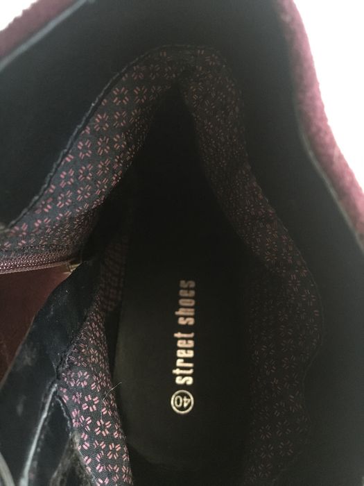 Bordowe, zamszowe botki