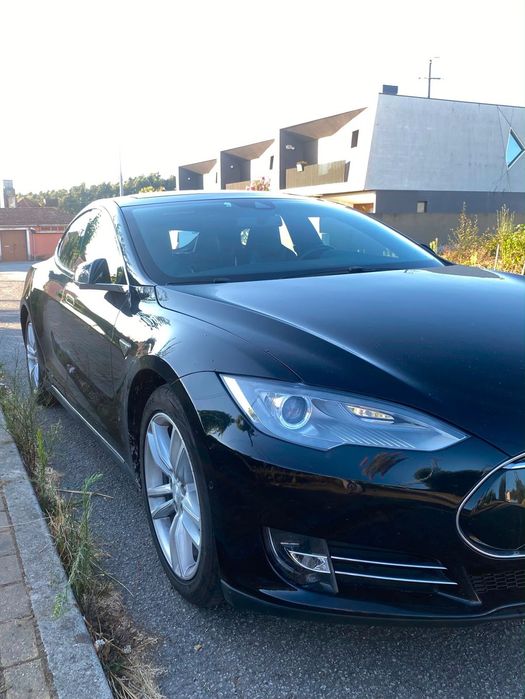Tesla Model S533469020312709123