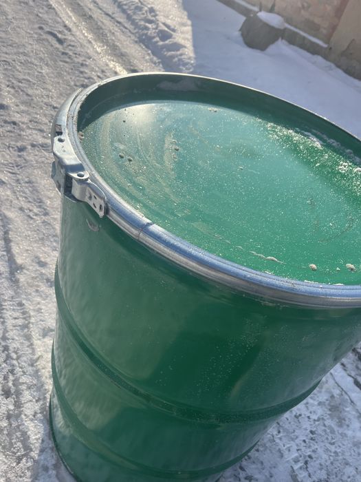 Продам Бочки 200л б/у