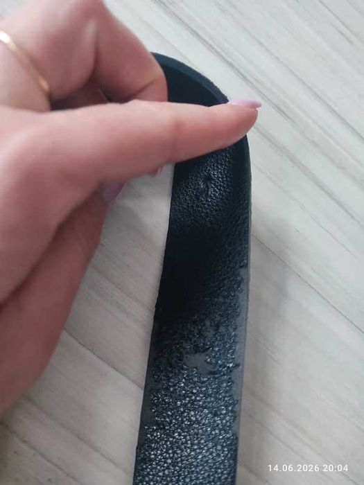 Pasek damski marki Guess