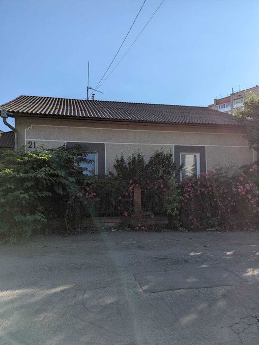 ТЕРМІНОВИЙ ПРОДАЖ! 2-поверховий будинок у центрі Івано-Франківська