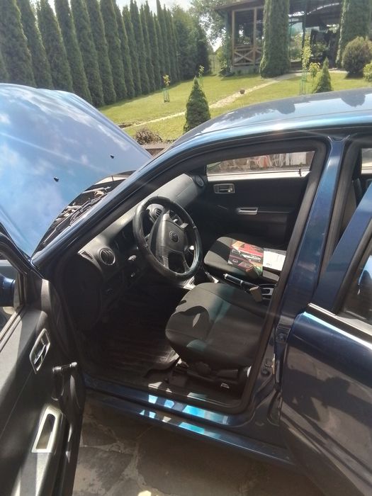 Авто у хорошому стані .