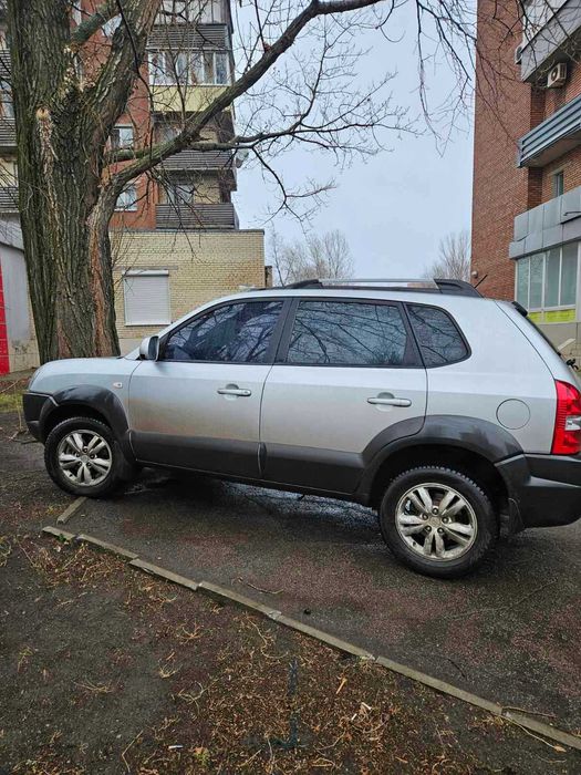 продам авто хюндай туксон