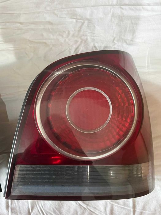 Farol Farolim Tras VW Volkswagen Polo 2005 a 2009 Esq Dto