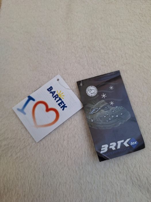 Sprzedam kozaczki śniegowce Bartek rozmiar 25