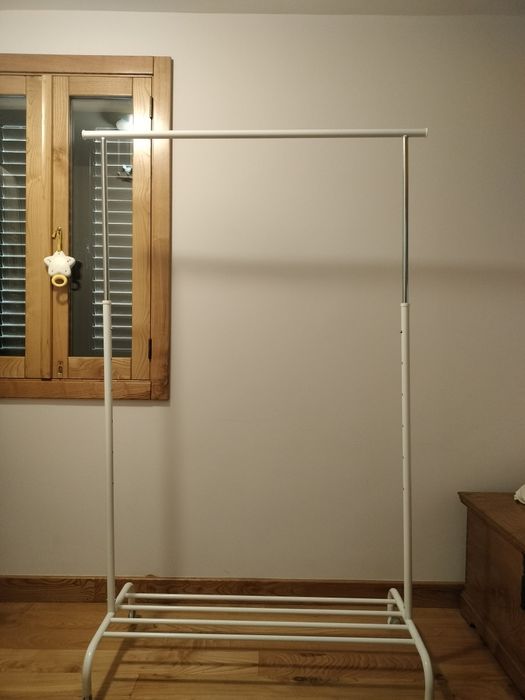 Suporte para cabides