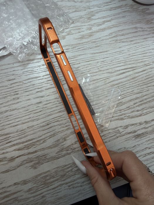 Металевий чохол бампер  на IPhone 17 pro max