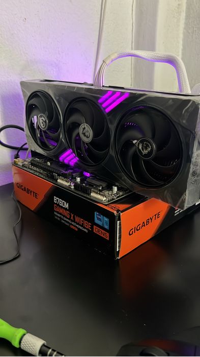 RTX 5070 MSI Gaming Trio OC - 12Gb GDDR7