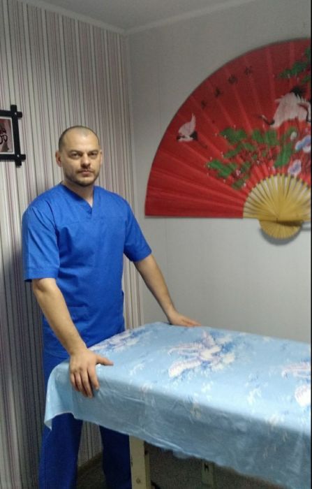 Массажист с медицинским образованием