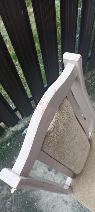 Krzesła 4 szt drewniane