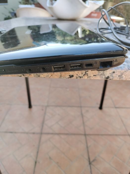 Portátil ASUS em bom estado