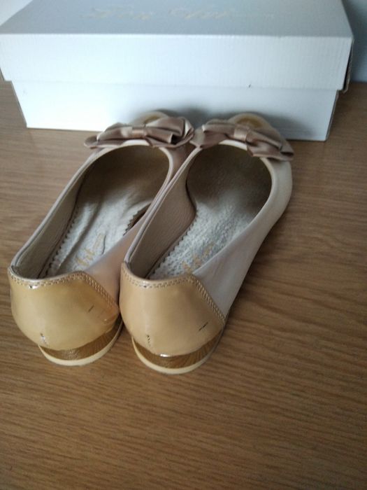 Beżowe baleriny Len Art