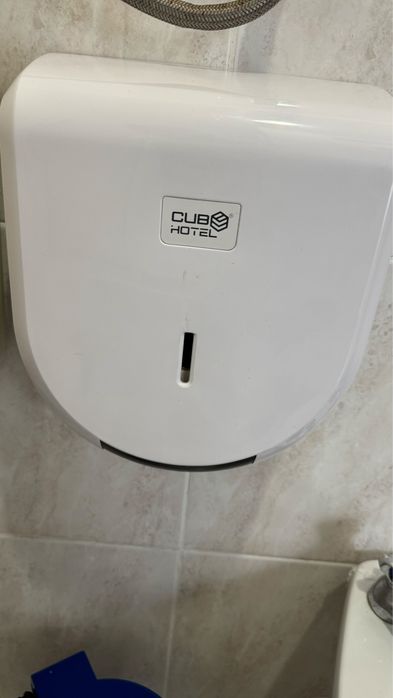 Conjunto p/ wc ( saboneteira/ suportes papel)