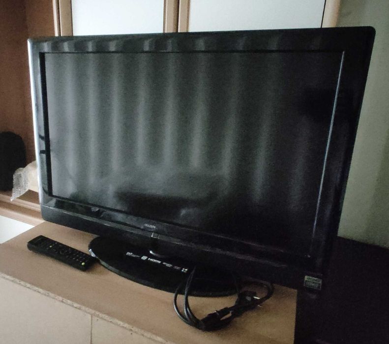 TV LCD HANNSpree 32" HSG1076 - prawdopodobnie uszkodzony