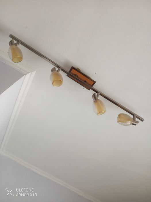 Продам  Люстру .