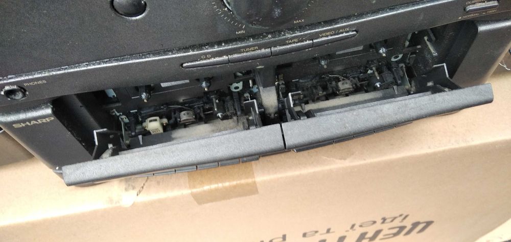 Магнитофон Sharp SG-R 400 AV