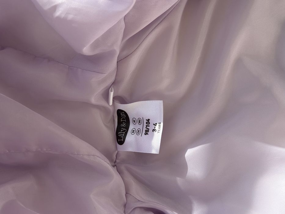 Курточка весняна для дівчинки + кофта (розмір 104)