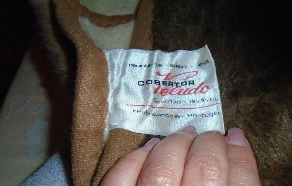 Cobertor castanho/ imagem 2 veados !