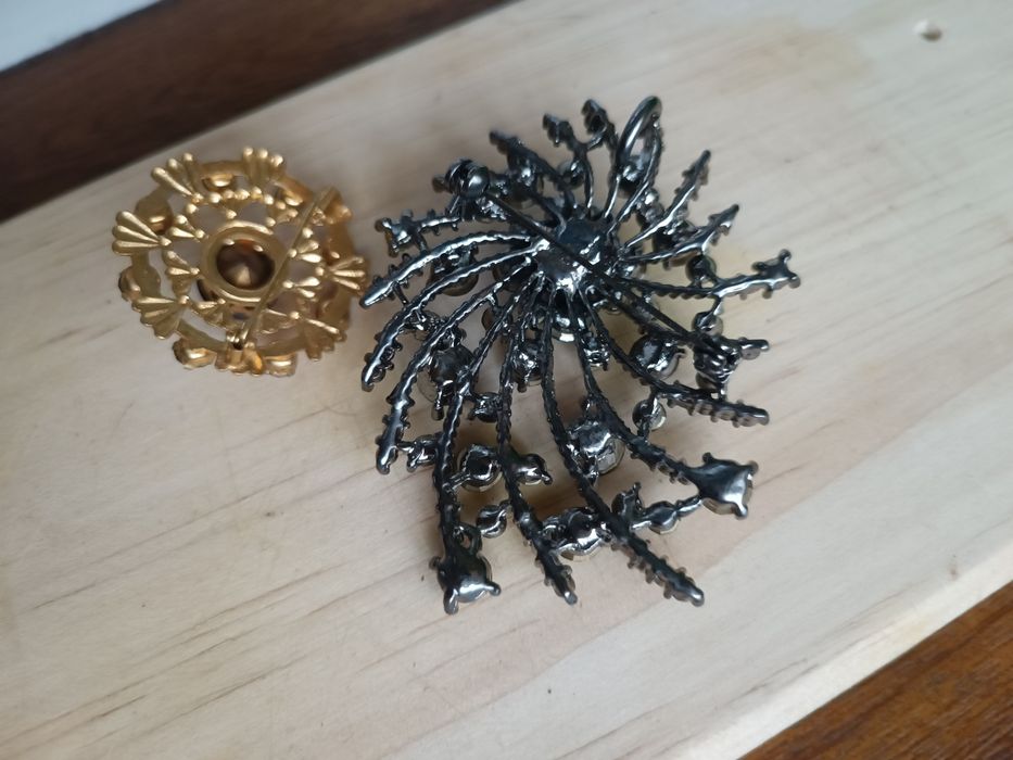 Продам ретро брошки