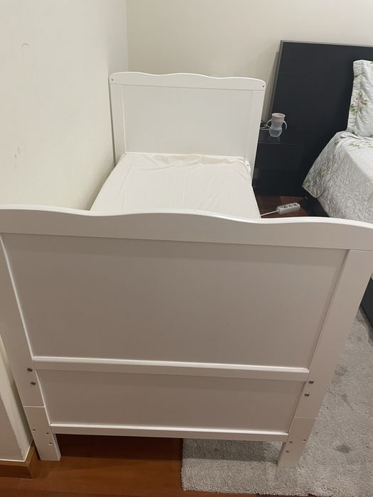Mini cama e berço